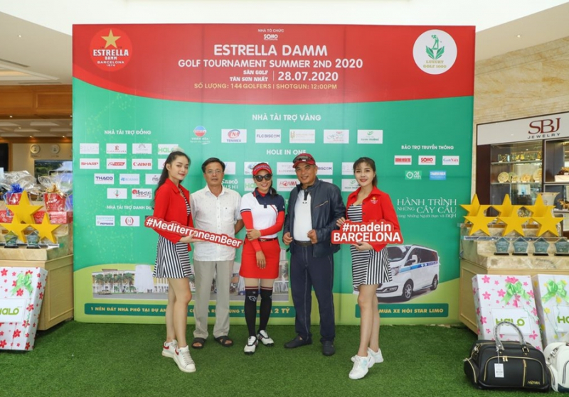 Nguyen-Quoc-Tinh-vo-dich-giai-Estrella-Damm-Golf-Tournament-Summer-2nd (1)
