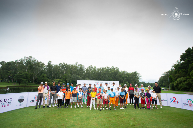 Các golfer tham dự vòng 1 VGS Hanoi Junior Golf Tour 2020 khởi tranh ngày 20/9
