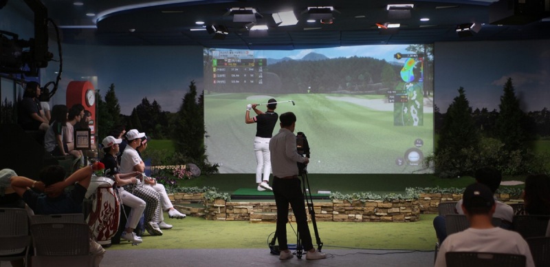 Đánh golf qua màn ảnh rất phát triển ở Hàn Quốc