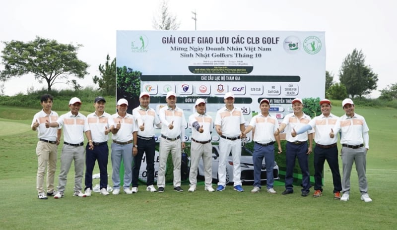 Đội hình CLB VLC tham gia giải Giao lưu các CLB golf mừng ngày Doanh nhân Việt Nam