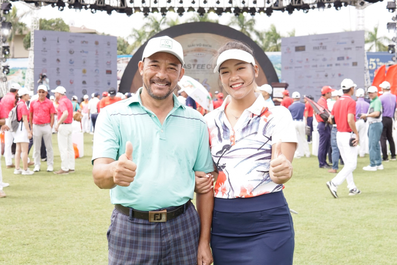 Gương mặt trẻ xinh đẹp và tài năng của golf Việt Nguyễn Thảo My và cha, golfer Nguyễn Huy Tiến. Hoàn thành chương trình Đại học tại Mỹ, golfer sinh năm 1998 trở về nước để tiếp tục theo đuổi đam mê và hiện đang mở lớp dạy golf miễn phí cho các em nhỏ.