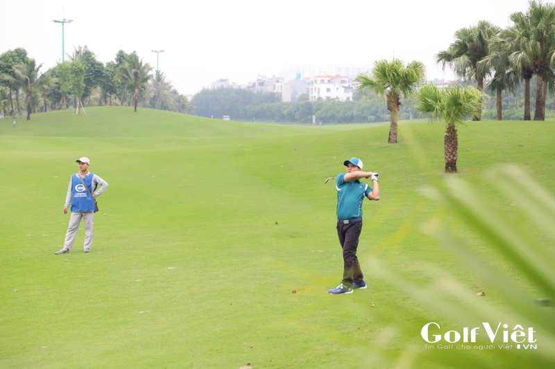 Các golfer thi đấu trong điều kiện thời tiết thuận lợi, khác với vòng 1