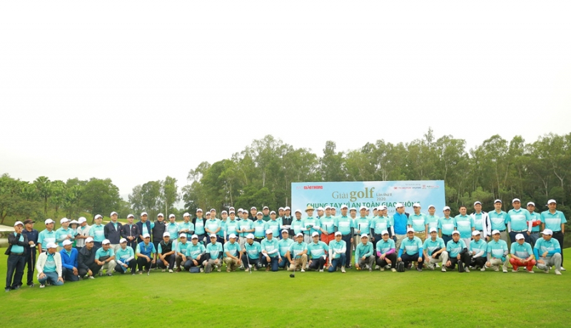 Các golfer dự giải Giải golf Chung tay vì An toàn giao thông năm 2020 tại sân BRG Kings Island Golf Resort