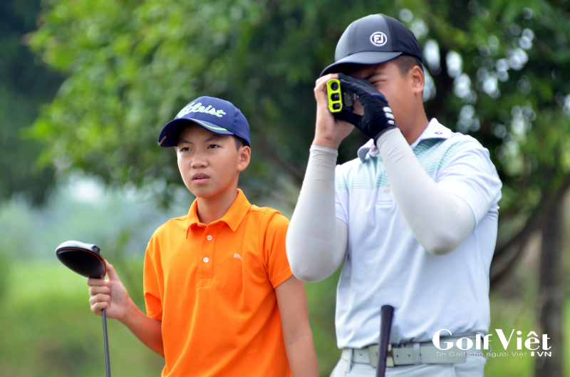 Chuẩn bị sẵn sàng máy đo khoảng cách sẽ giúp golfer đẩy nhanh tốc độ chơi