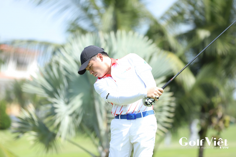 Shark Phạm Thanh Hưng thi đấu tại giải GolfViet Winter Cup 2020