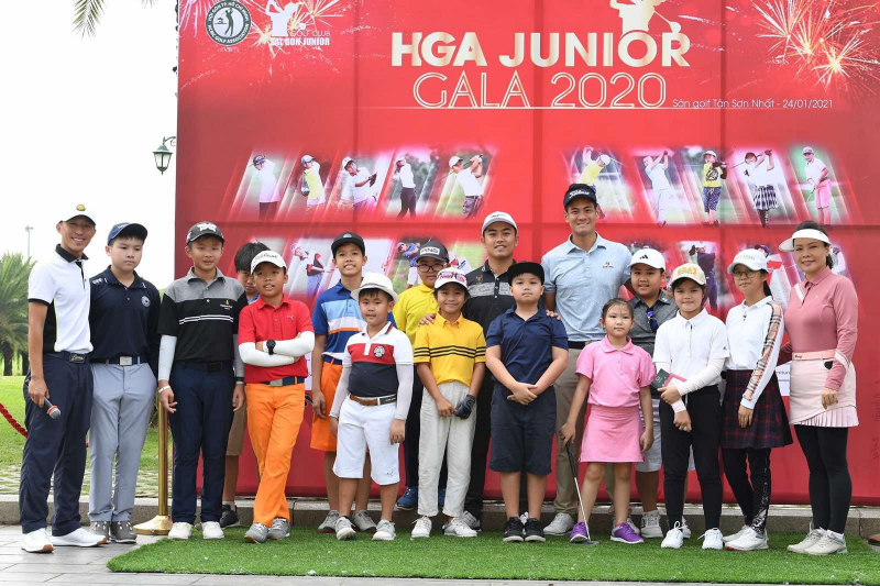 HGA-Junior-Gala-San-choi-cua-golf-tre-phia-Nam (1)