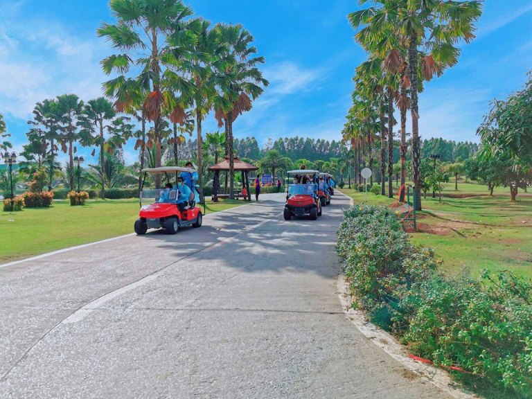 Artitaya Golf and Resort, nơi 42 du khách quốc tế thực hiện cách ly khi đến Thái Lan