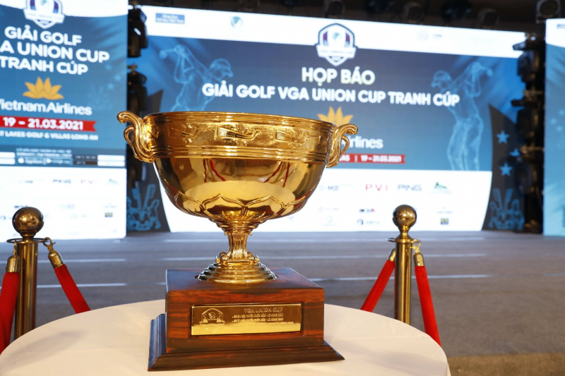 Chiếc cúp độc đáo được chế tác riêng cho VGA Union Cup 2021 (Ảnh: PG)