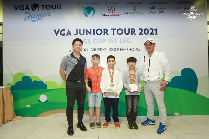 Nguyen-Anh-Minh-vo-dich-vong-1-VGA-Junior-Golf-Tour-2021 (3)