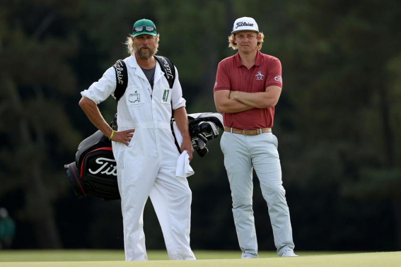 Cameron Smith và caddie Matthew Tritton ở vòng cuối The Masters 2020 (Ảnh: Golf Digest)