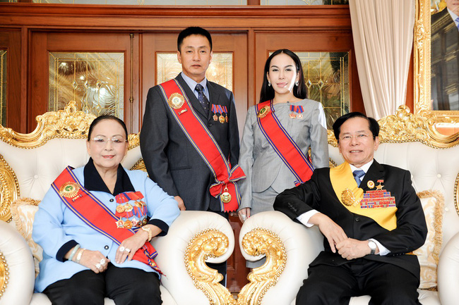 Gia đình doanh nhân Lê Văn Kiểm và bà Trần Cẩm Nhung