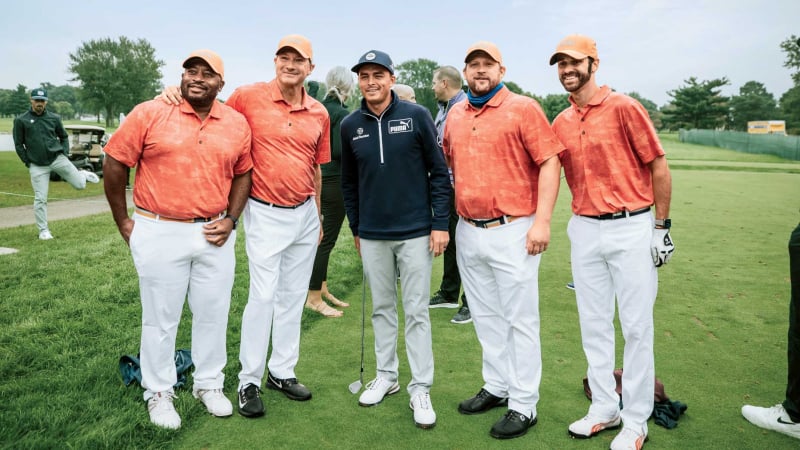 Nhóm kết hợp giữa các golfer không chuyên và đại sứ của giải, Rickie Fowler tại Rocket Mortgage Classic 2020