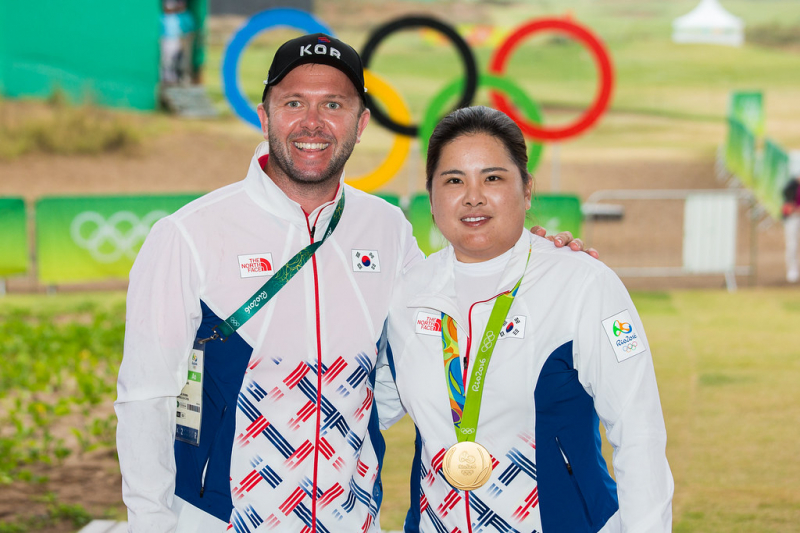Park cùng caddie Brad Beecher ở Rio 2016 (Ảnh:IGF)