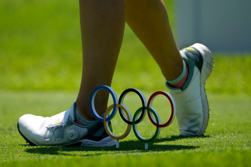 Đôi giày của Hannah Green - nữ golfer người Australia. Ảnh của Michael Madrid-USA TODAY Sports