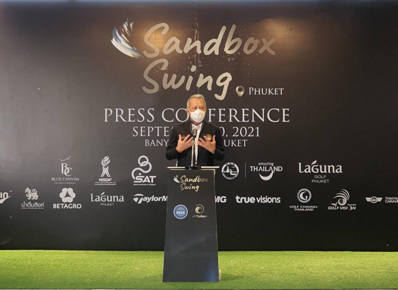Bộ trưởng Thể thao và Du lịch Thái Lan Phiphat Ratchakitprakarn tại cuộc họp báo khởi động Sandbox Swing tại ở Banyan Tree Phuket hôm 10/9