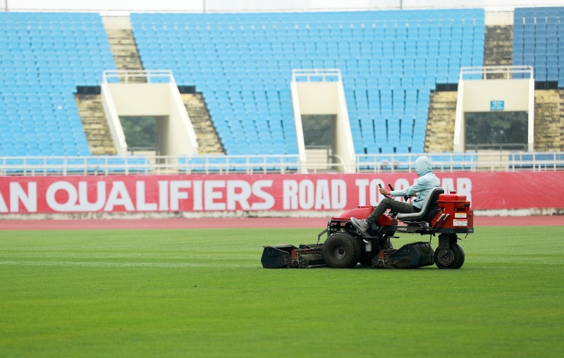 Sân Mỹ Đình được tu sửa, cải tạo cho hai trận đấu vào tháng 11 của tuyển Việt Nam (Ảnh: Nhân Dân)