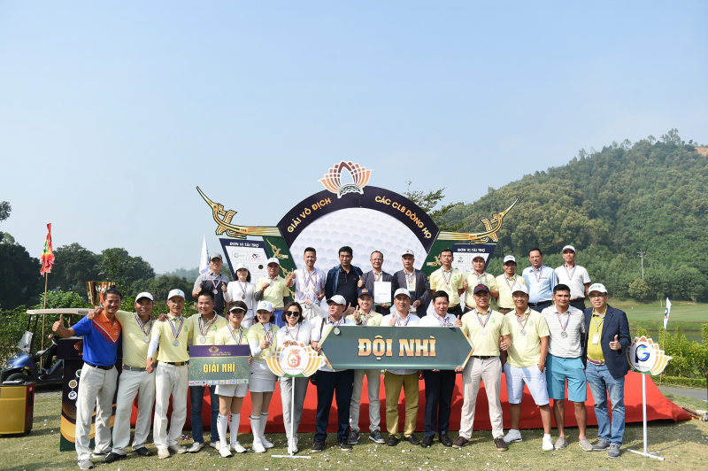 CLB Golf Họ Nguyễn phía Bắc về nhì tại giải các CLB Dòng Họ hôm 20/11