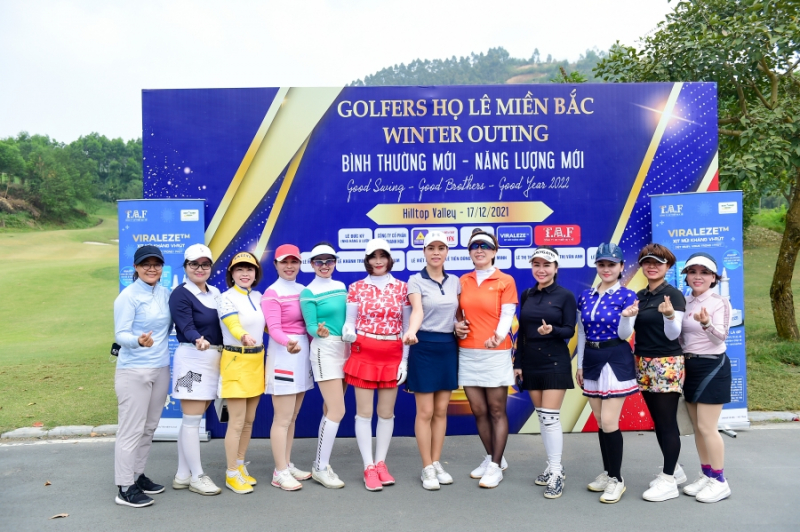 Sự tham gia của đông đảo golfer nữ họ Lê