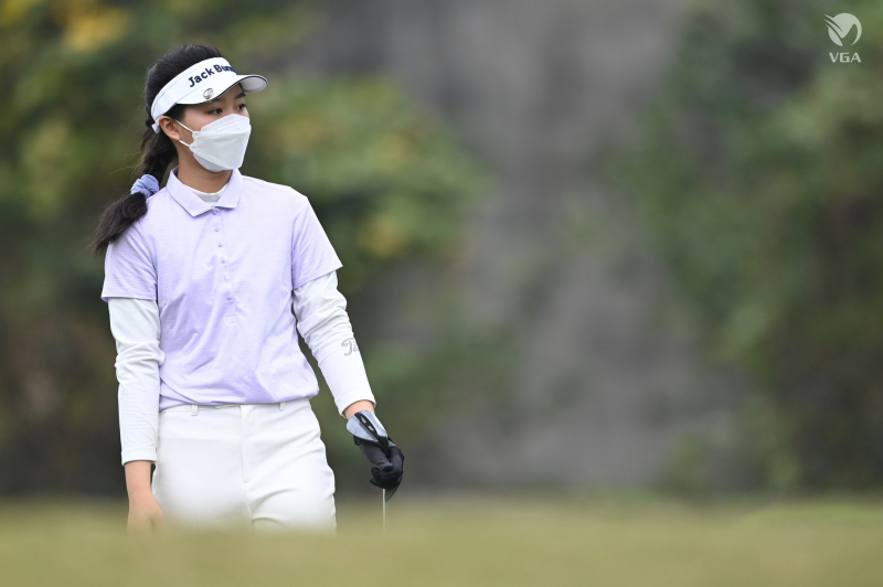 Chúc An, sinh năm 2008 cùng Lê Khánh Hưng là hai golfer nhỏ tuổi nhất thử sức ở Lexus Challenge 2022
