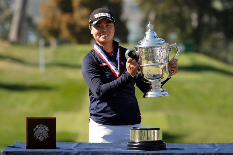 Yuka Saso nâng cúp vô địch U.S. Women's Open 2021