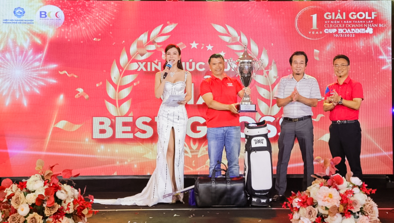 Golfer Nguyễn Quốc Tình đoạt giải Best Gross