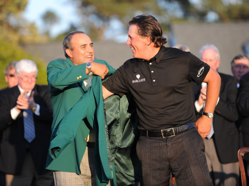 Mickelson trong lần thắng The Masters 2010