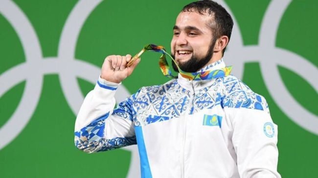 VĐV cử tạ Kazakhstan bị tước HCV Olympic vì sử dụng doping - anh2