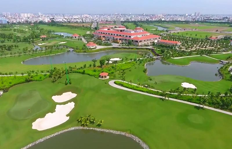 Giải golf Vô địch TP.HCM mở rộng lần thứ 8 – Tranh cup Vietcombank sẽ diễn ra trên sân golf Tân Sơn Nhất.