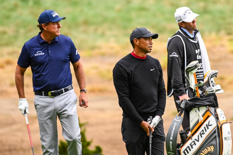 Woods và Mickelson sẽ cùng tranh PGA Championship 2022
