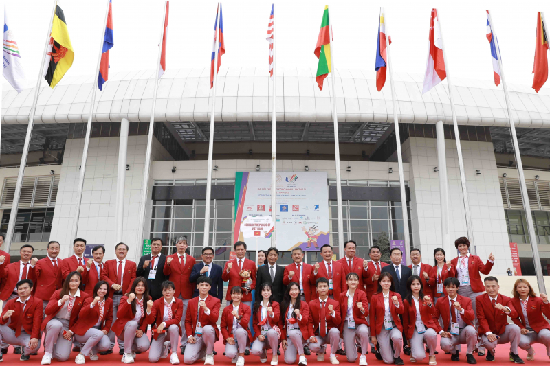 Đoàn thể thao Việt Nam dự lễ thượng cờ tại Đại hội Thể thao Đông Nam Á lần thứ 31