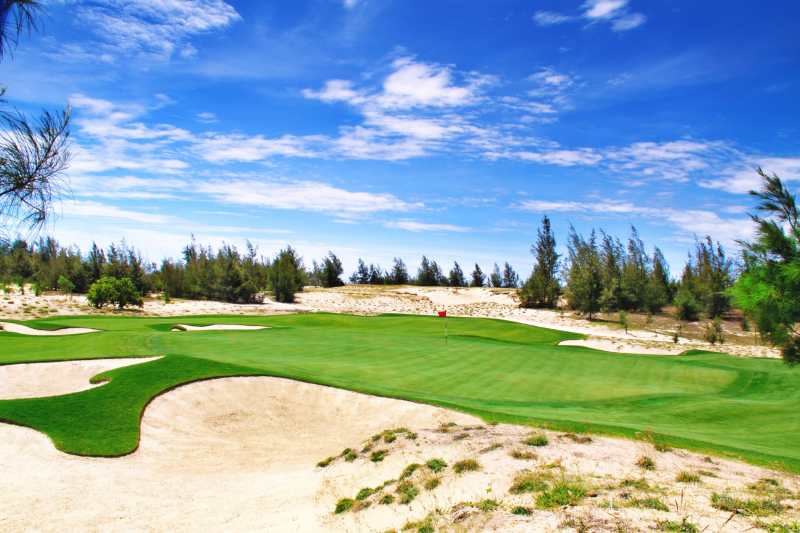 Norman Course nằm trong tổ hợp BRG Đà Nẵng Golf Resort