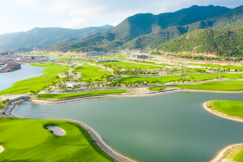 Giải golf Strong Vietnam 2022 sẽ chính thức diễn ra tại Nara Bình Tiên vào ngày 9/7.