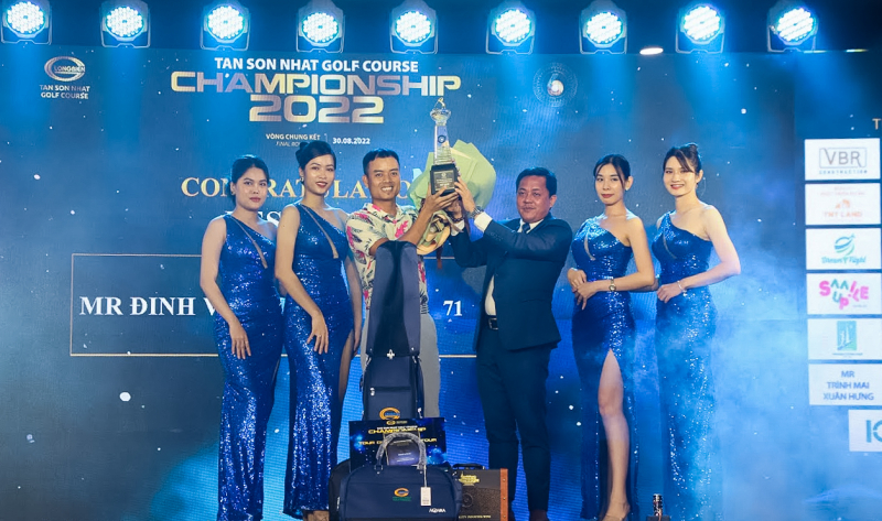 Golfer Đinh Văn Hiển đoạt chức vô địch tại vòng chung kết.