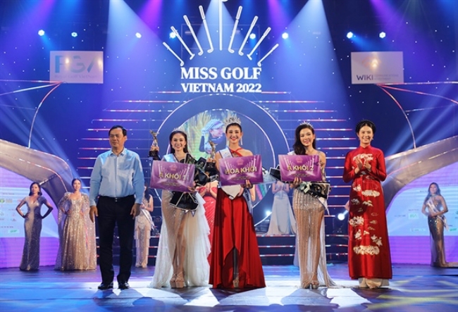 Lê Thanh Tú (giữa) đăng quang Hoa khôi Golf Việt Nam - Miss Golf Vietnam 2022
