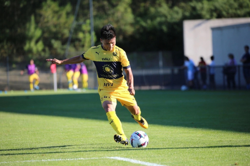 Quang Hải đang thi đấu cho CLB Pau tại Ligue 2 (Pháp)