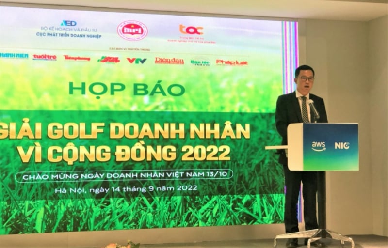 Ông Lê Văn Khương, Giám đốc Trung tâm Hỗ trợ doanh nghiệp nhỏ và vừa phía Bắc (TAC) phát biểu tại họp báo công bố giải