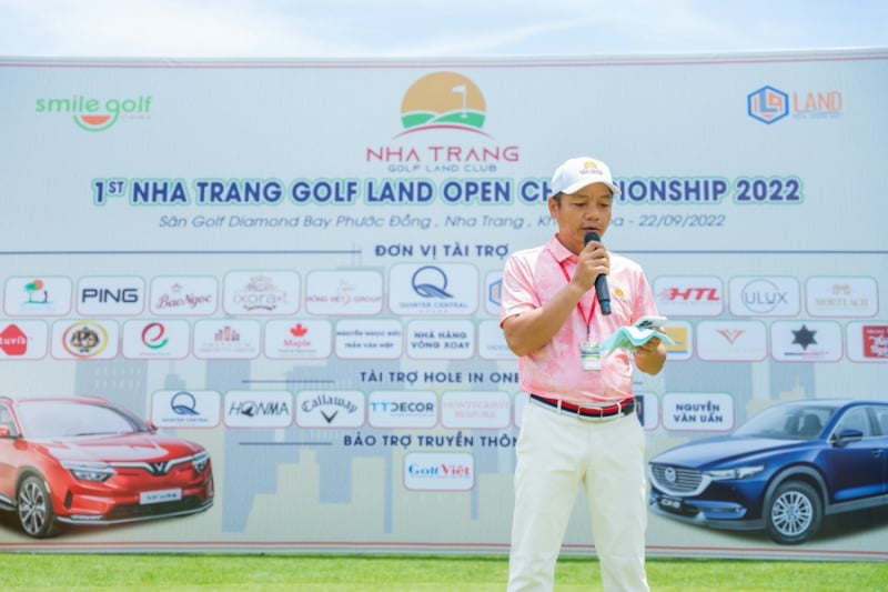 Ông Nguyễn Văn Chiến, CEO Tập đoàn Rồng Việt (Smile Golf), Trưởng BTC giải phát biểu mở màn
