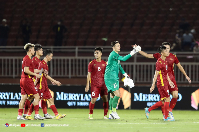 Việt Nam đang giữ lợi thế lớn hơn Ấn Độ trước lượt trận cuối giải giao hữu ở TP Hồ Chí Minh (ảnh: VFF)