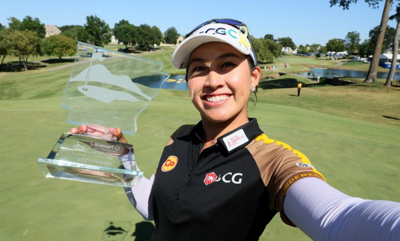 Thitikul được biết đến là thần đồng golf nữ Thái Lan với nhiều chiến tích trước khi chuyển lên chuyên nghiệp vào năm 2020