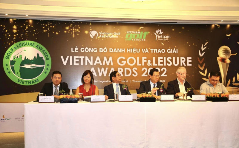 Các thành viên ban giám khảo Vietnam Golf & Leisure Awards 2022