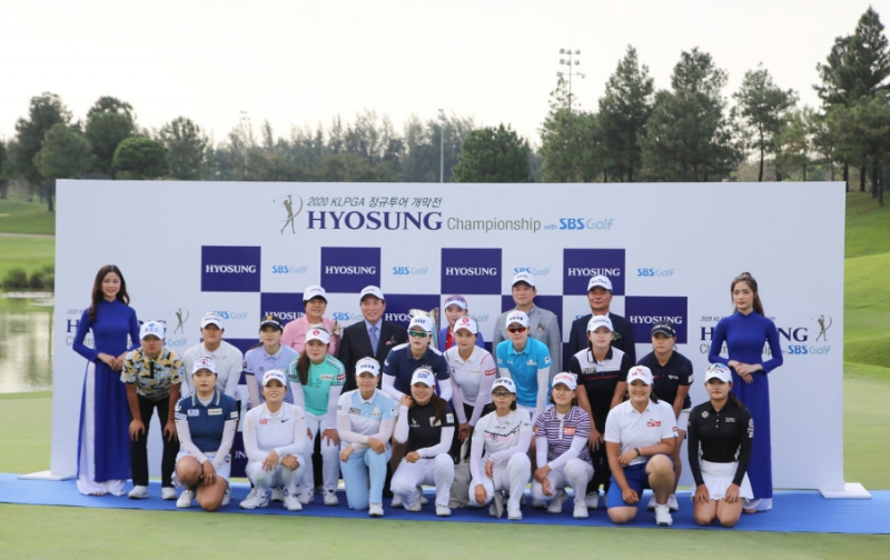 Hyosung Championship vào tháng 12/2019 tại Twin Doves Golf Club mở màn cho KLPGA Tour mùa 2020 trước khi đấu trường này đóng cửa năm tháng vì dịch Covid-19