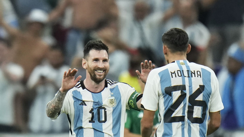 Tuyệt phẩm của Messi giúp Argentina hạ Mexico