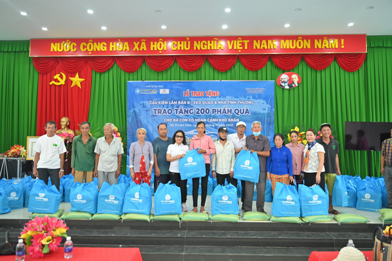 CLB DNSG tổ chức trao tặng hơn 200 phần quà đến các hộ gia đình khó khăn tại huyện An Minh