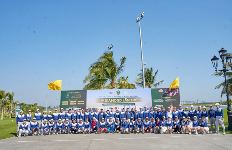 Các đấu thủ dự giải golf Vũ - Võ Quảng Ninh và những người bạn tranh Cup Diamond lần thứ 3 - Chào đón xuân Quý Mão 2023
