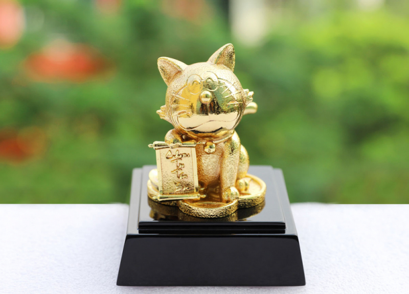 Tượng Mèo thần tài mạ vàng của Golden Gift Việt Nam