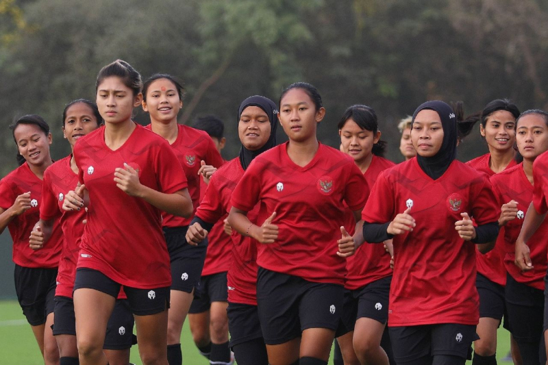 Chỉ hơn 6 tiếng sau khi lễ bốc thăm chia bảng bộ môn bóng đá diễn ra, đội tuyển nữ Indonesia đã quyết định rút lui khỏi SEA Games 32.