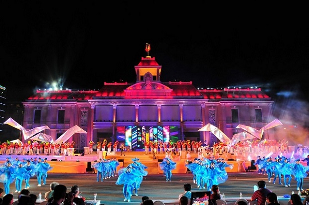 Hơn 60 sự kiện sẽ diễn ra xuyên suốt lễ hội Festival Biển Nha Trang 2023, trong đó có trình diễn ánh sáng với drone. Ảnh minh họa.