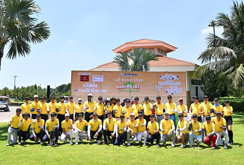 Giải đấu quy tụ khoảng 220 golfer đến từ CLB golf Doanh nhân Sài Gòn cũng như các golfer thuộc nhiều Câu lạc bộ, doanh nhân ngoài hội