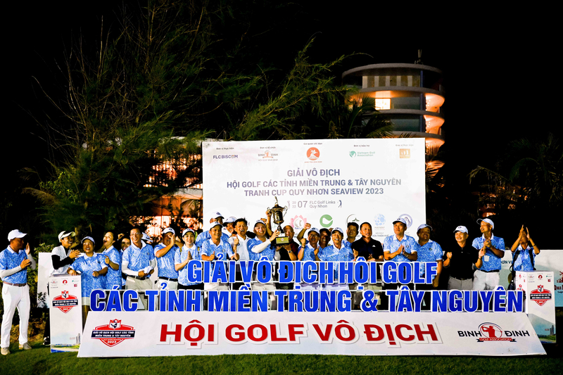 Hội Golf Quảng Nam nâng Cup Vô địch