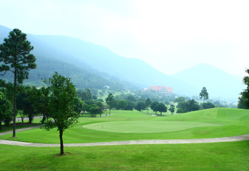 18 hố tiêu chuẩn quốc tế của sân golf Tam Đảo được thiết kế bởi Tập đoàn IMG